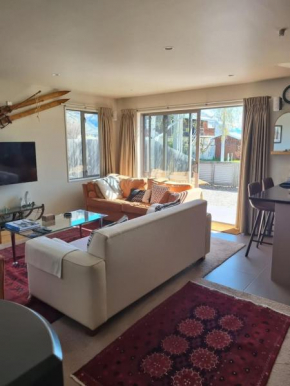 Amazing Location Central 2 bedroom Unit
